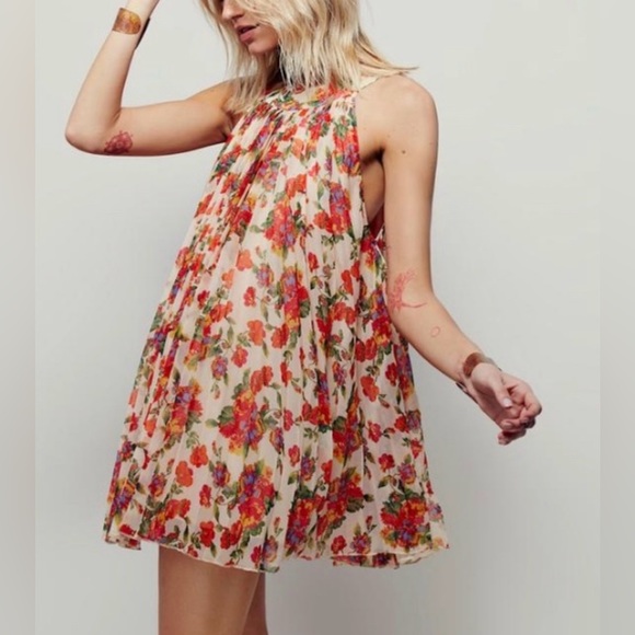 Free People Dresses & Skirts - FREE PEOPLE | Floral Pleated Chiffon Mini Dress